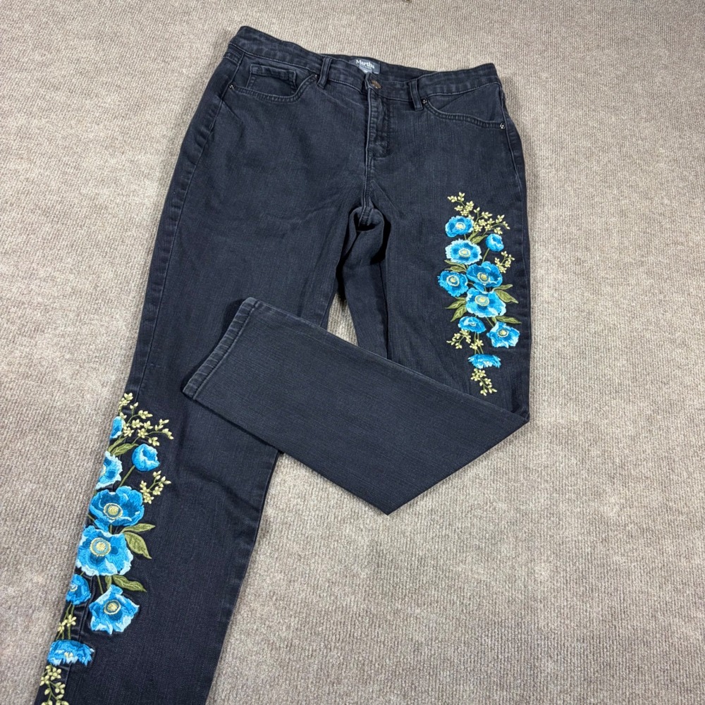 Martha Stewart Women Black Floral Embroidered Straight Leg Jeans 10P Petite